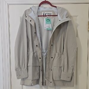 Marmot Nwt Kakhi Rain/wind Breaker size Large